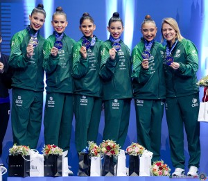 podium all around sfe01440 copia simone ferraro ph